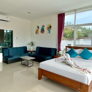 https://lanta-just-come.koh-lantahotels.net